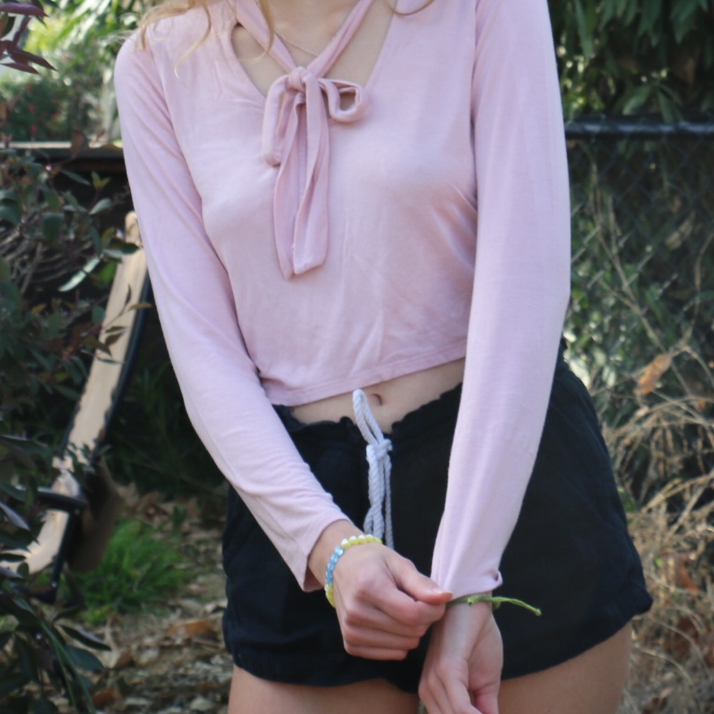 Pink bow shirt